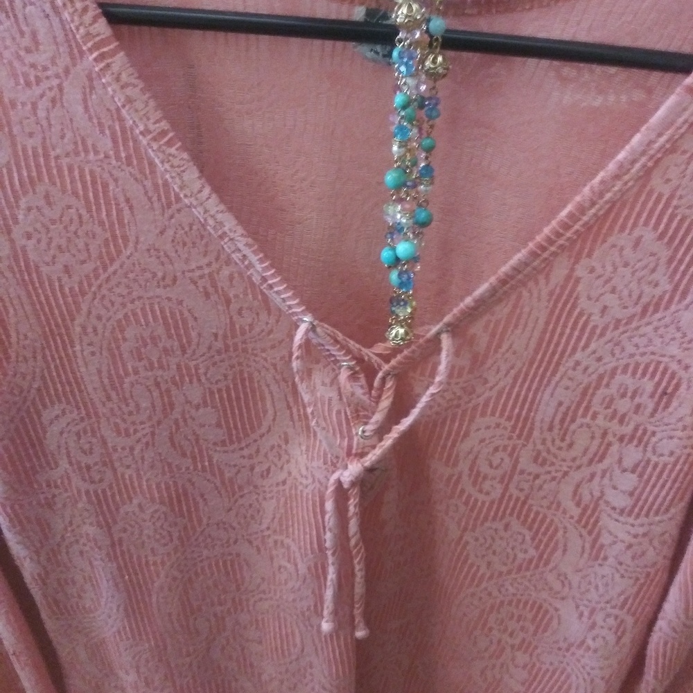 Peach blouse - Picture 2 of 2